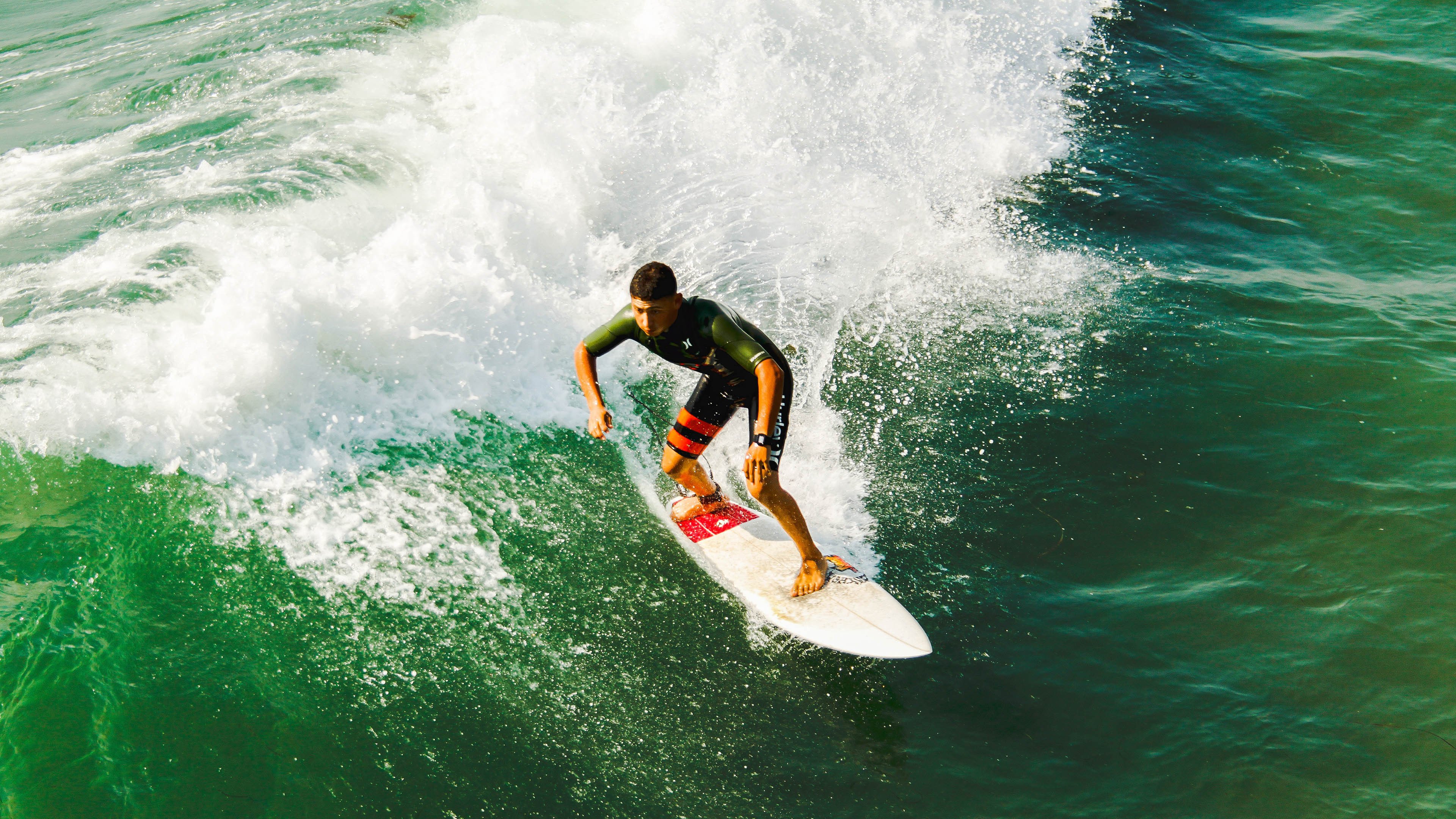 欧冠淘汰赛之夜，武切维奇扛起全队
