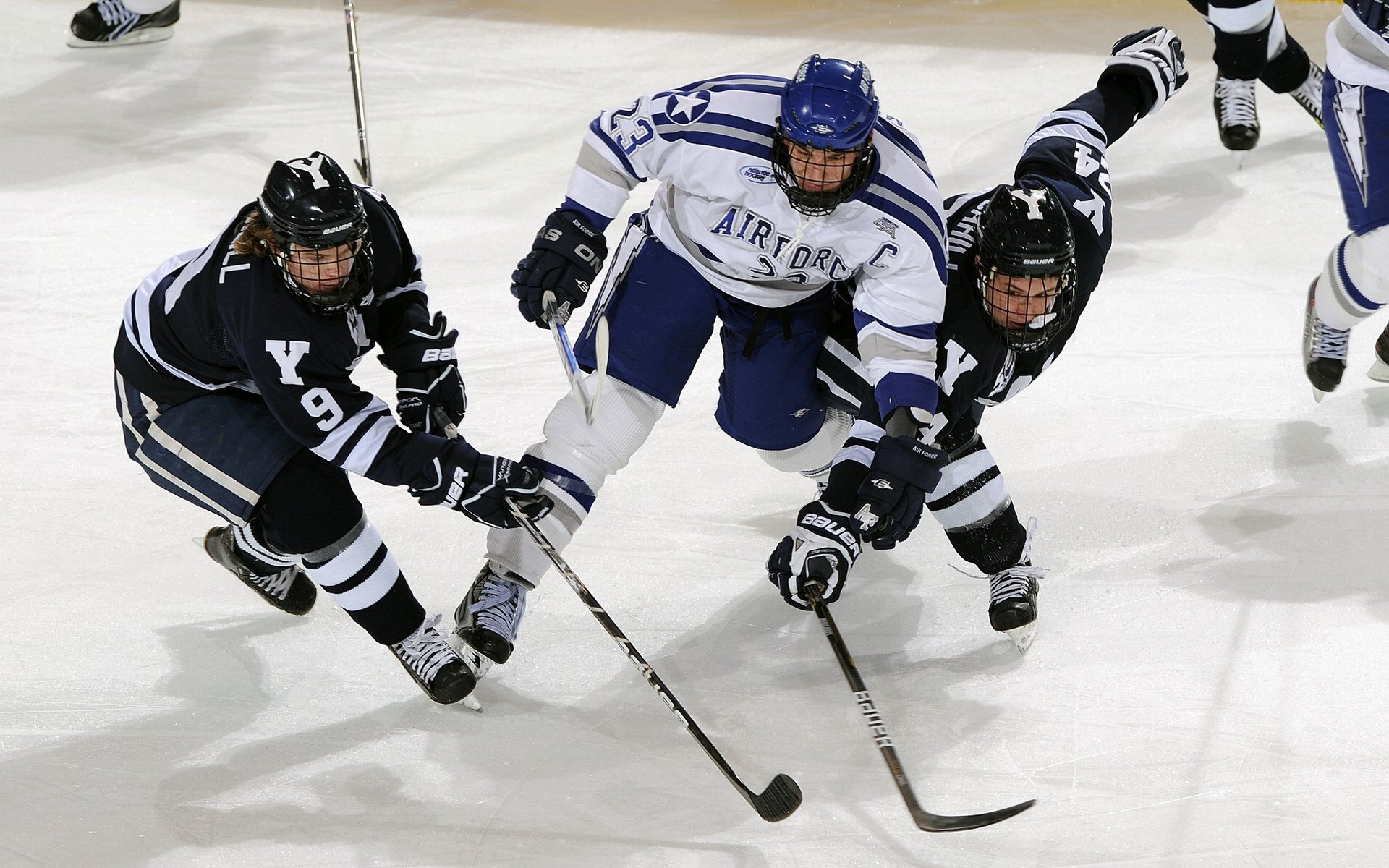 年终总决赛的降维打击，阿尔卡拉斯如何用一场惊艳，重新定义网球巅峰
